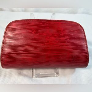 7526: Louis Vuitton Dauphine Red Epi leather pouch